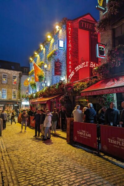 Dublin_Temple-Bar-2