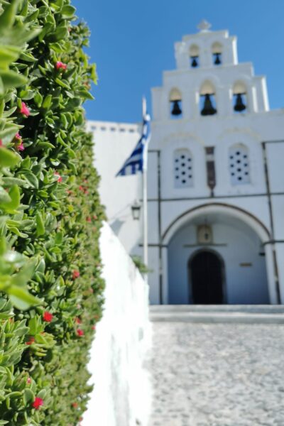 Pyrgos-Santorini_2
